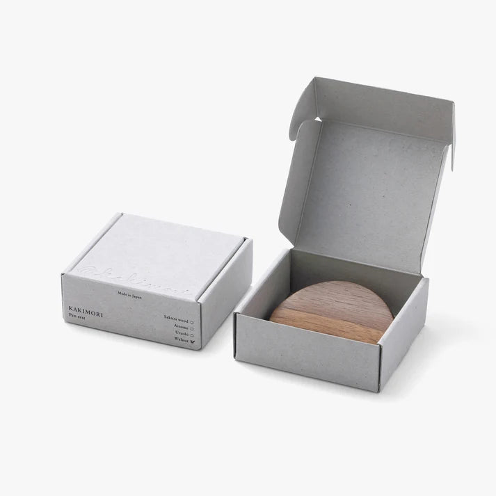 Repose plume, noyer | KAKIMORI