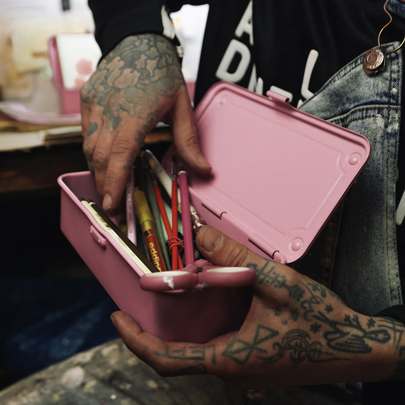 Toolbox T190 - Candy Pink