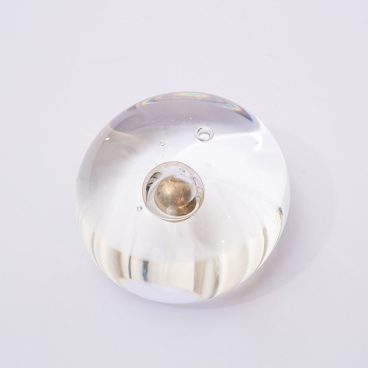 Classic Renaissance Paperweight – Glass – Dew Glow