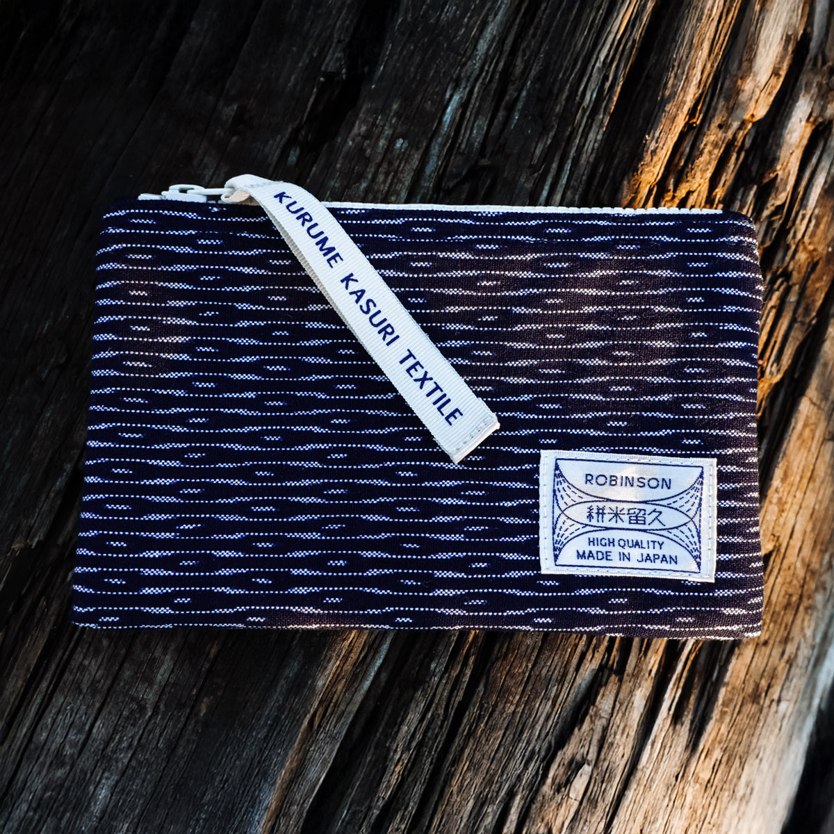M Pouch Wavy Wave Navy/White