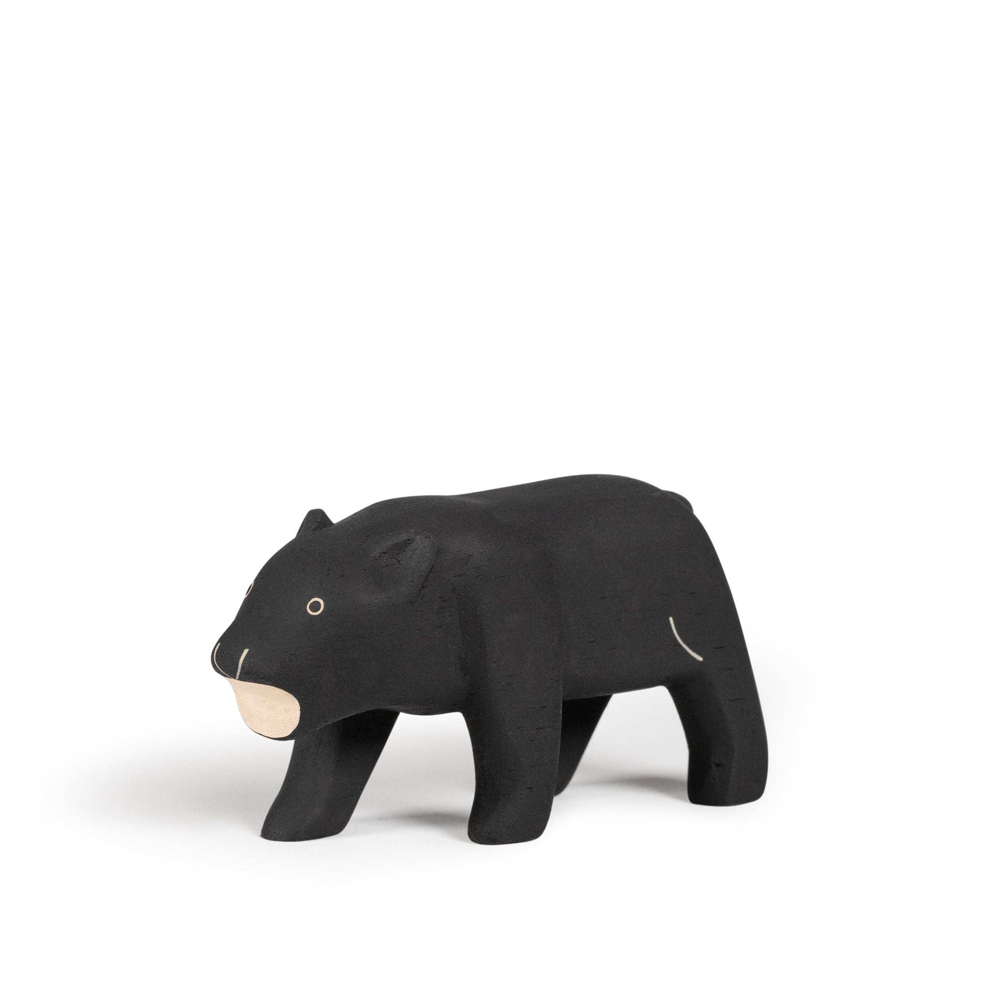 Wooden figurine - Black panther