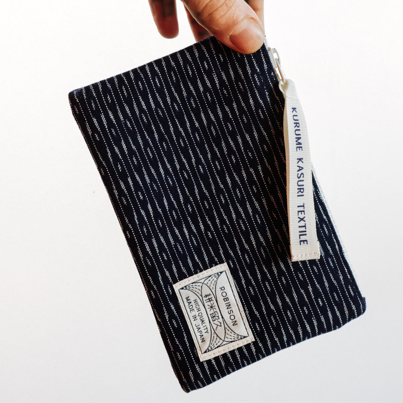 M Pouch Wavy Wave Navy/White