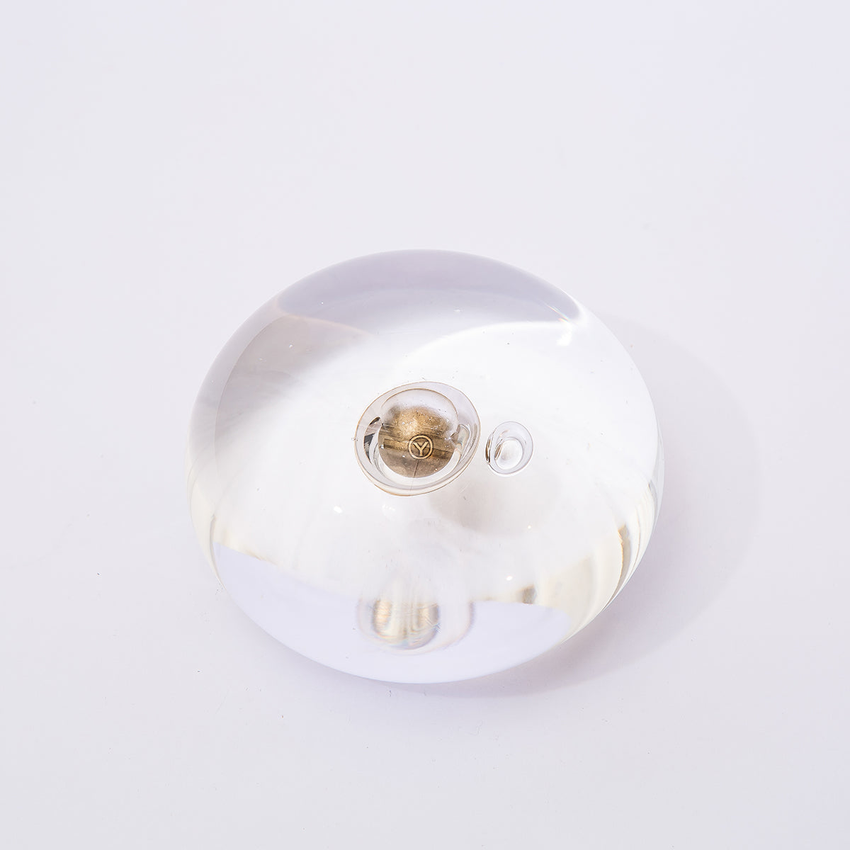 Classic Renaissance Paperweight – Glass – Dew Glow