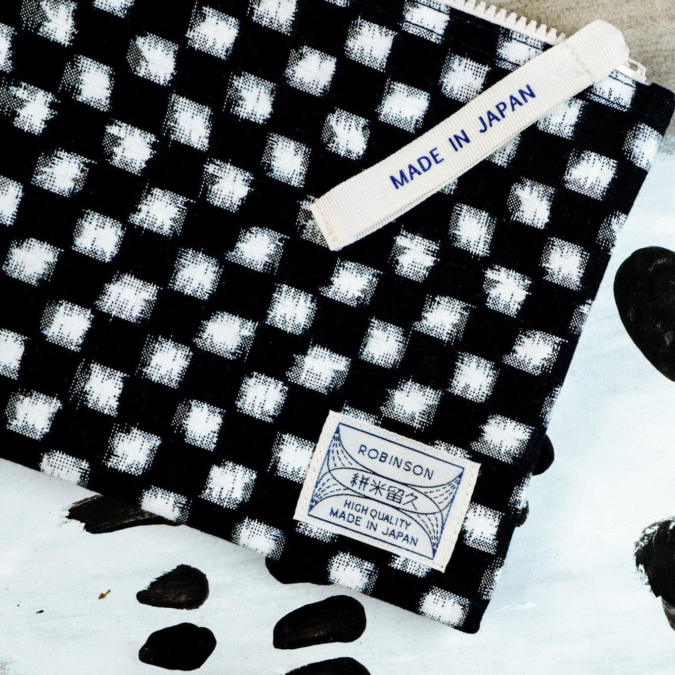 M Plaid Navy/White Pouch