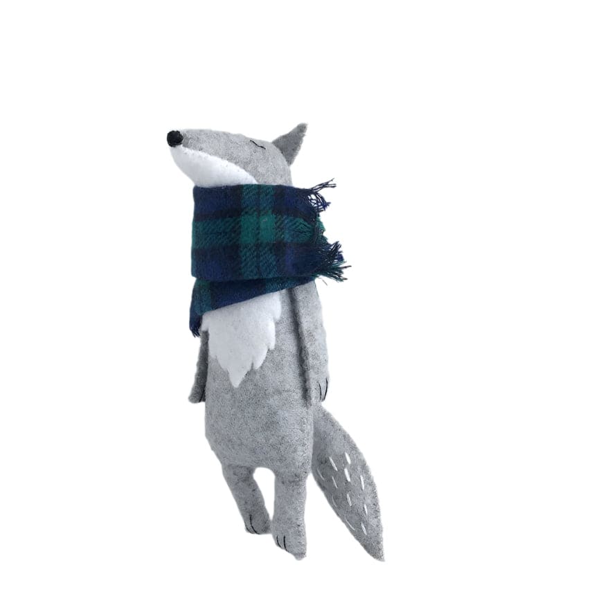 Peluche - Loup avec écharpe en tartan - PELUCHES