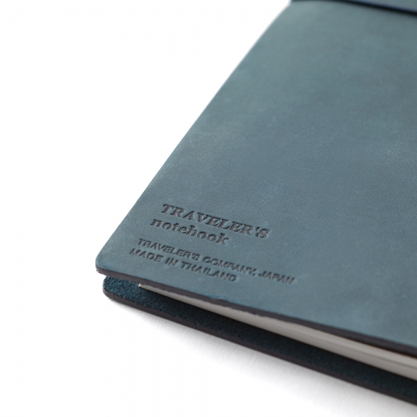 TRAVELER'S notebook cuir bleu TRAVELER'S COMPANY chez Maison Godillot