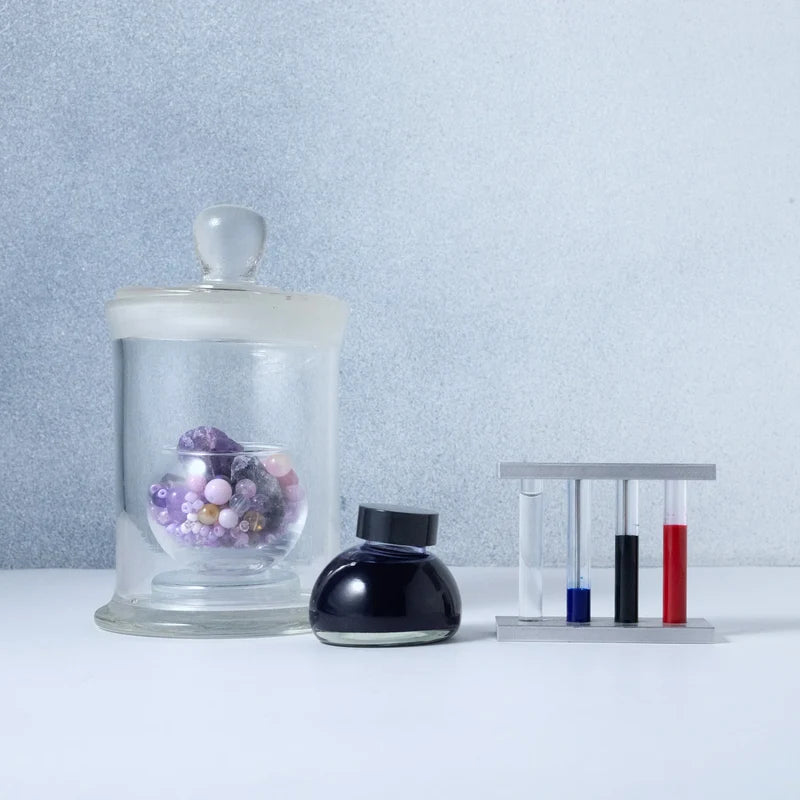 Tinte Kakimori colour specimen 221, Sana