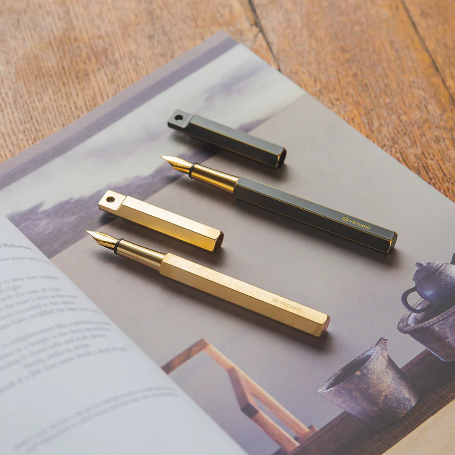 Classic Revolve Fountain Pen – Portable – Brass M