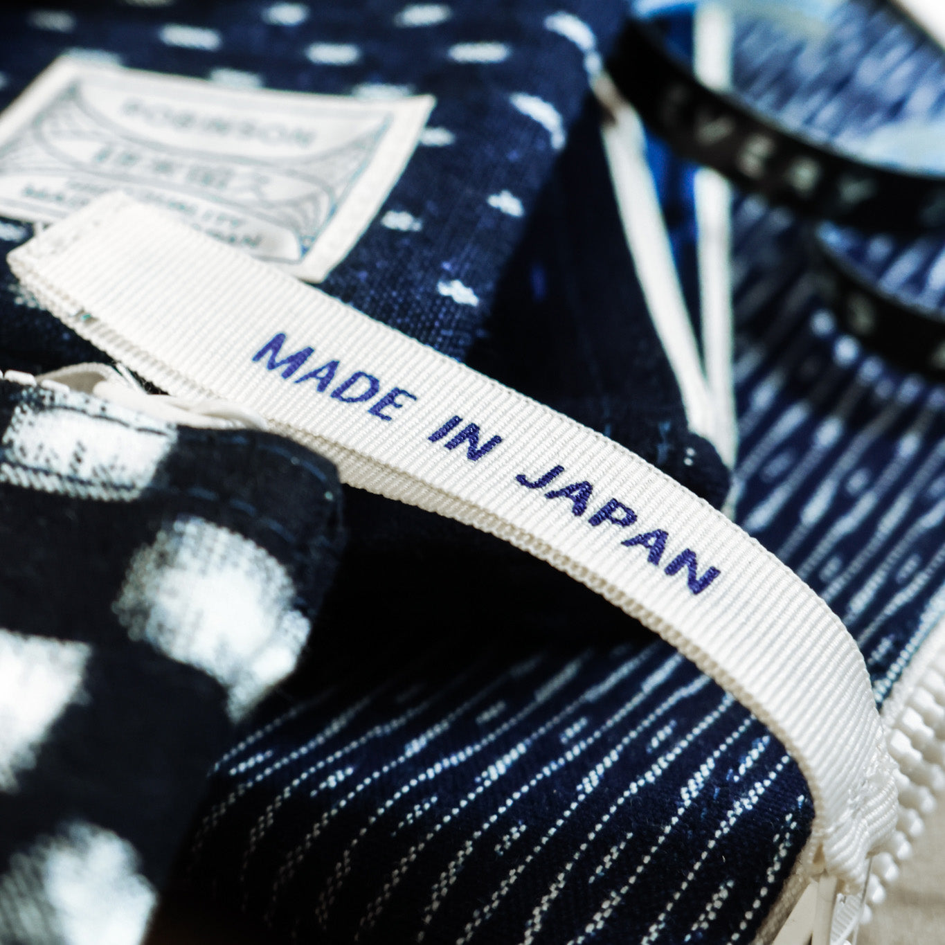 S Small Cross Navy/Blue Pouch