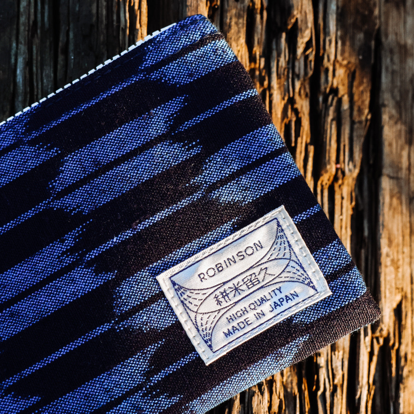 Pouch M Arrow Navy/Blue · Kasuri OKAMOTO SHOTEN