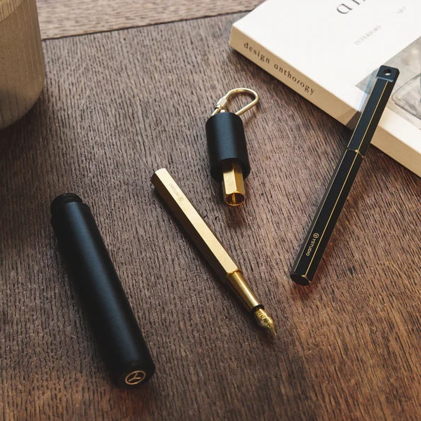 Classic Revolve Fountain Pen – Portable – Brass M