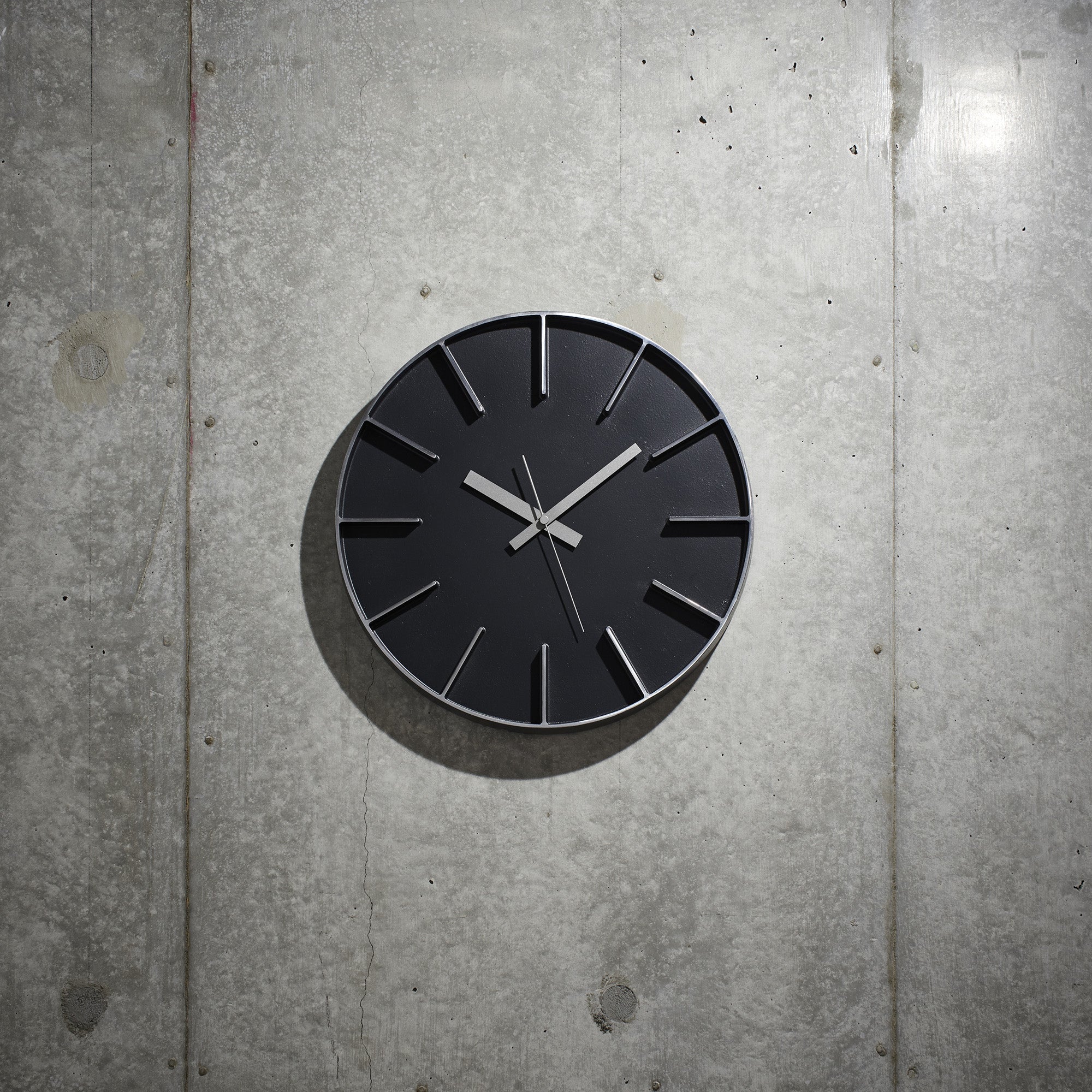 Horloge murale - Edge Aluminium - Noir