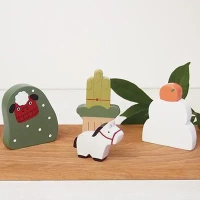 Wooden Figurine – UMA – Fortune Collection (set of 4 pieces)