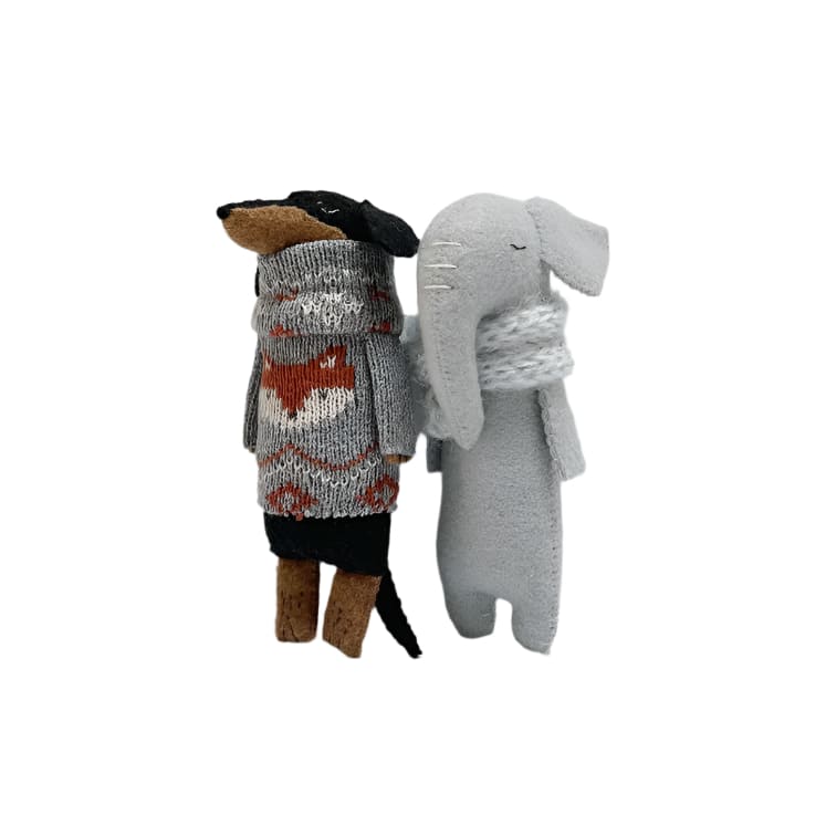 Peluche - Chien avec pull renard - PELUCHES