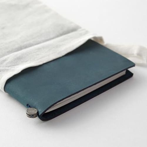 TRAVELER’S notebook - cuir bleu (classique) TRAVELER’S NOTEBOOK COVER