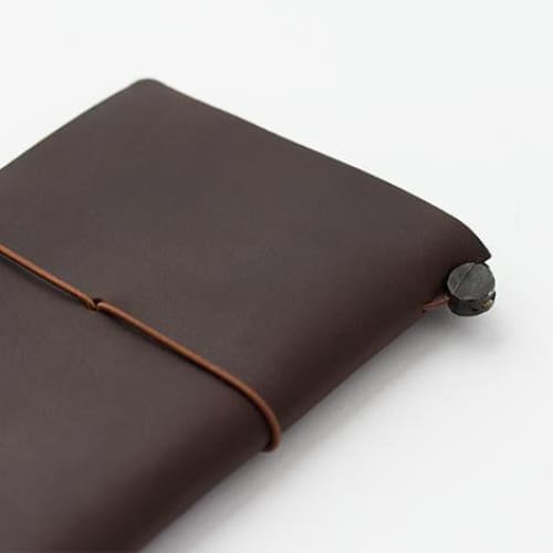 TRAVELER’S notebook - cuir marron (passeport) TRAVELER’S NOTEBOOK COVER